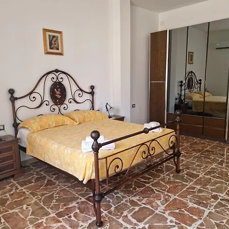 Holidays House Portoscuso